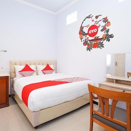 Oyo 477 Raka Residence Syariah Purwoharjo Banyuwangi 外南梦 外观 照片