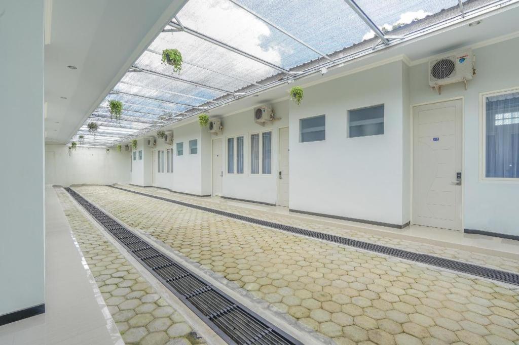 Oyo 477 Raka Residence Syariah Purwoharjo Banyuwangi 外南梦 外观 照片