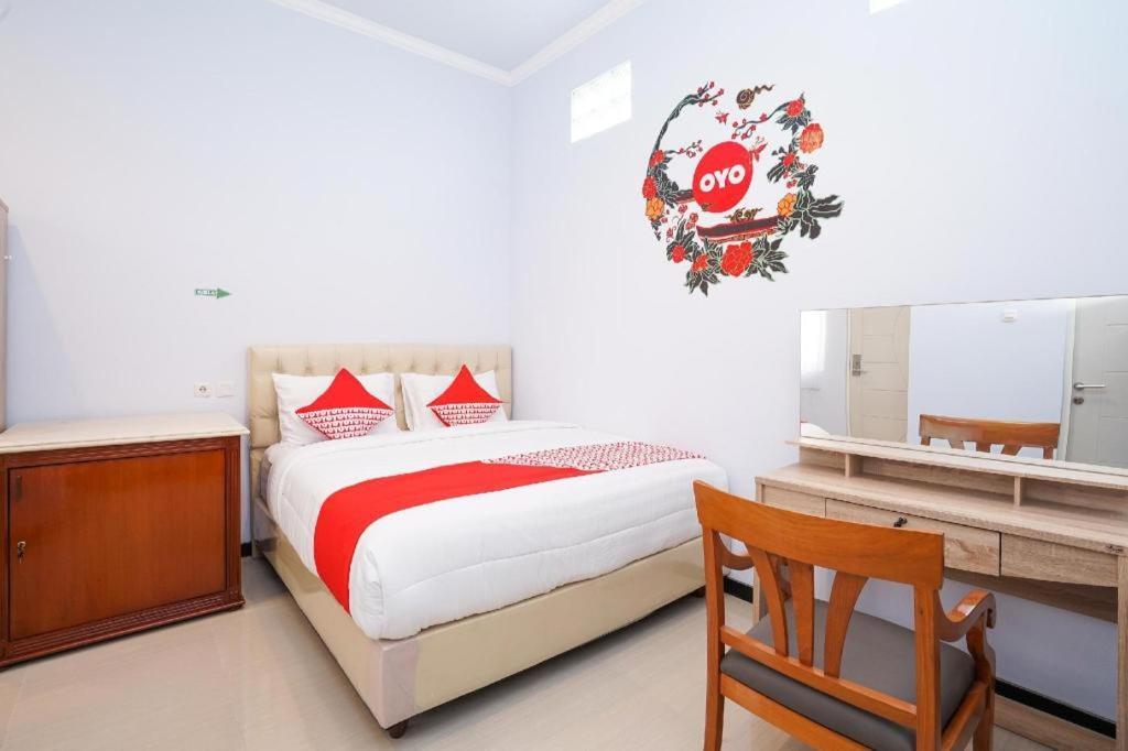 Oyo 477 Raka Residence Syariah Purwoharjo Banyuwangi 外南梦 外观 照片