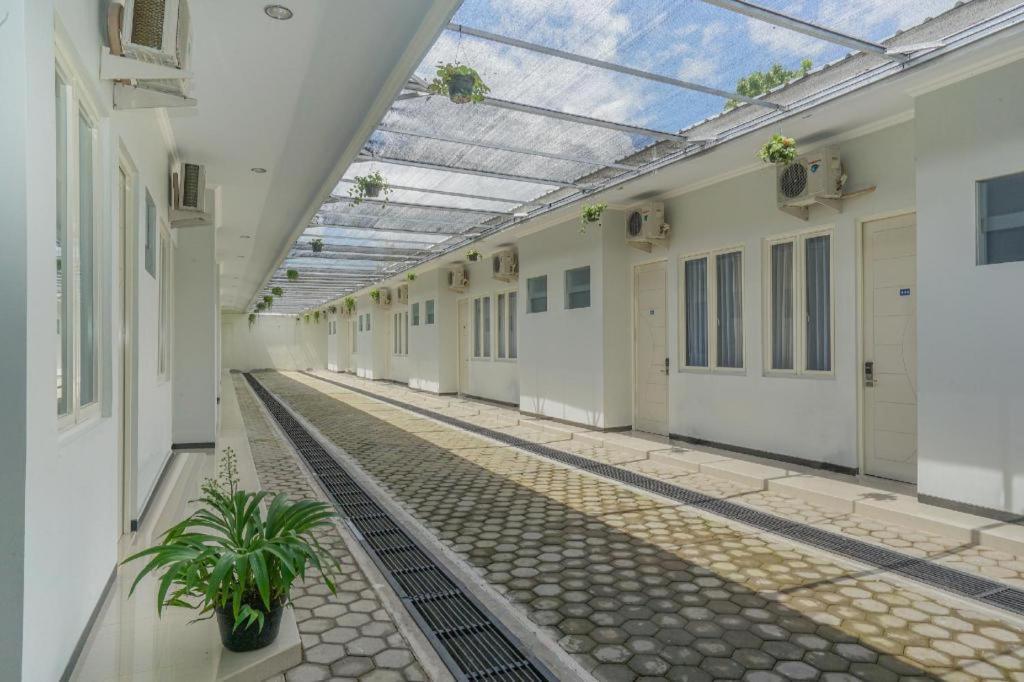 Oyo 477 Raka Residence Syariah Purwoharjo Banyuwangi 外南梦 外观 照片