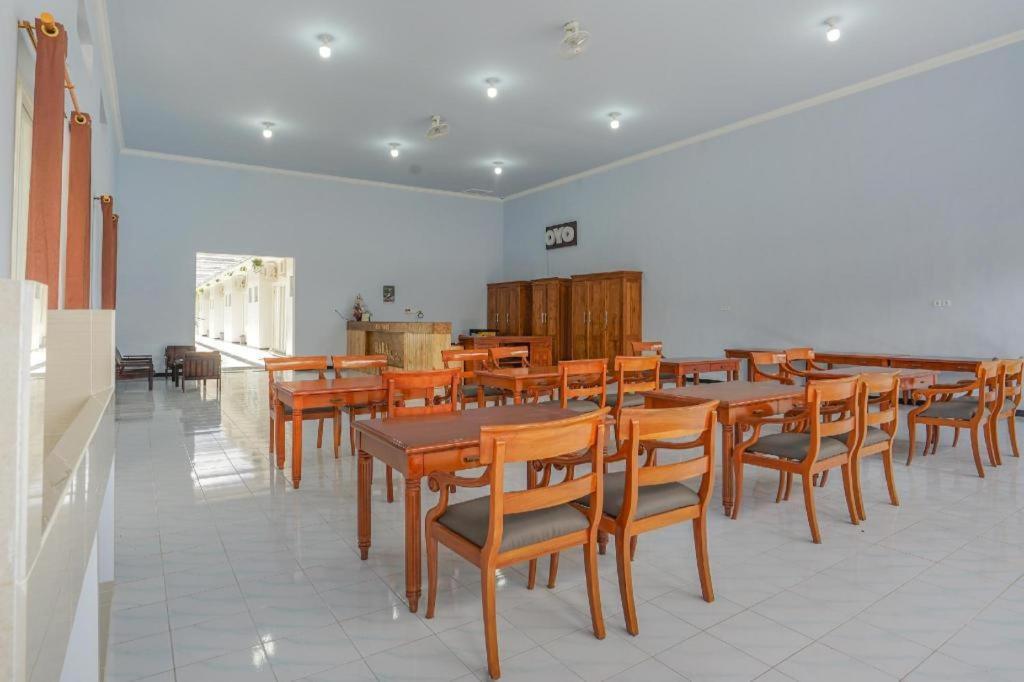 Oyo 477 Raka Residence Syariah Purwoharjo Banyuwangi 外南梦 外观 照片